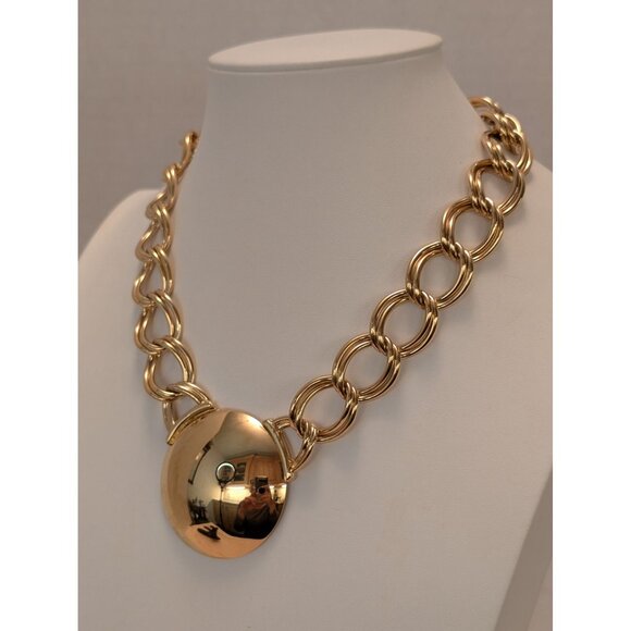Napier Gold-Tone Chain Link Statement Necklace 16" Round Pendant Runway Jewelry - Picture 5 of 12